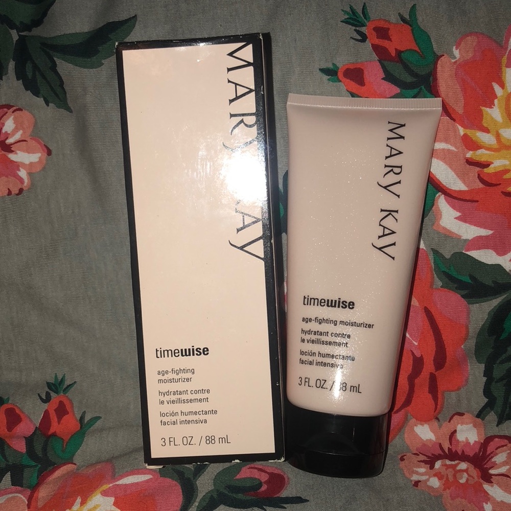 Mary Kay TimeWise Age Fighting Moisturizer